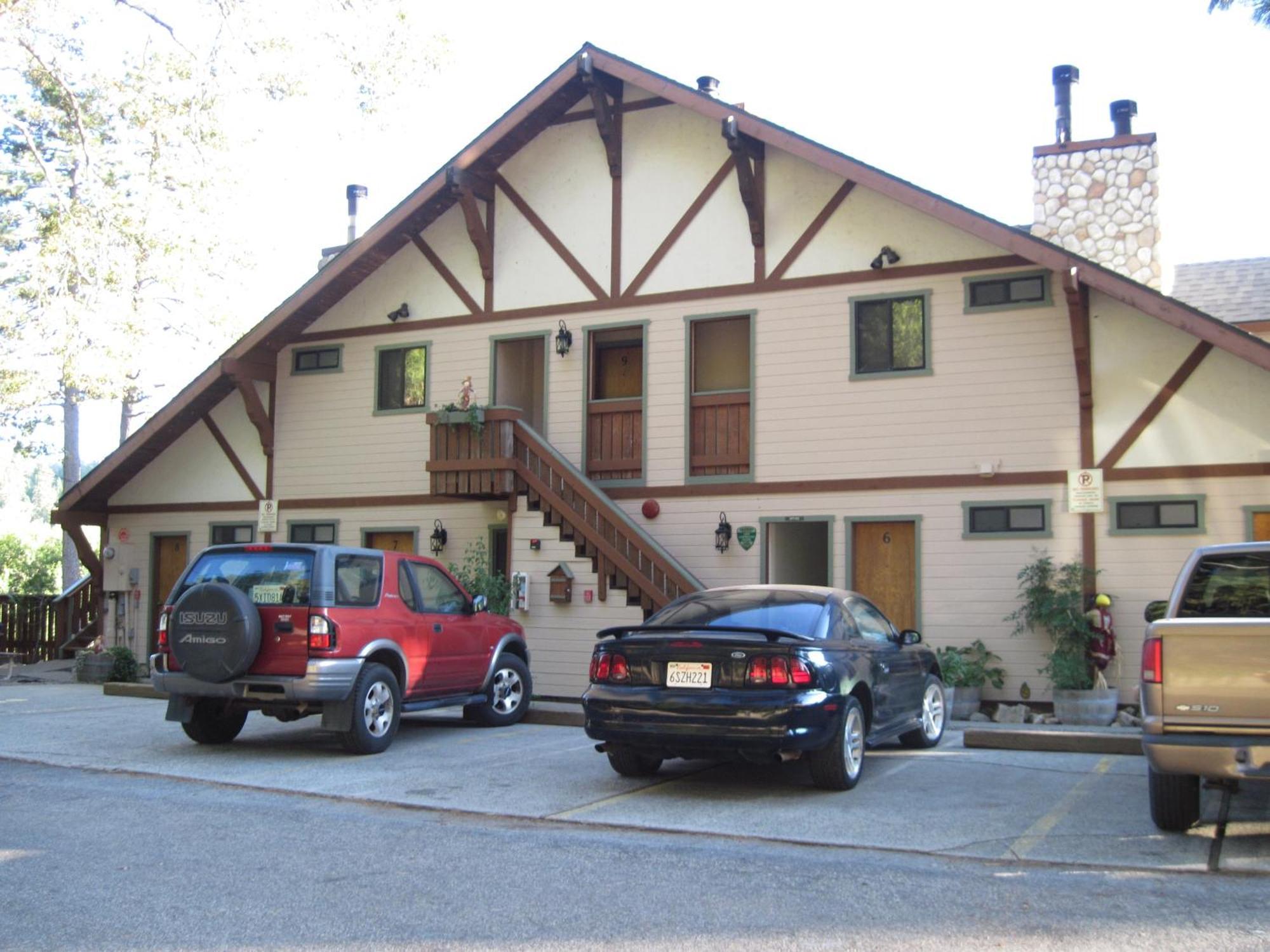 The North Shore Inn Crestline Екстер'єр фото